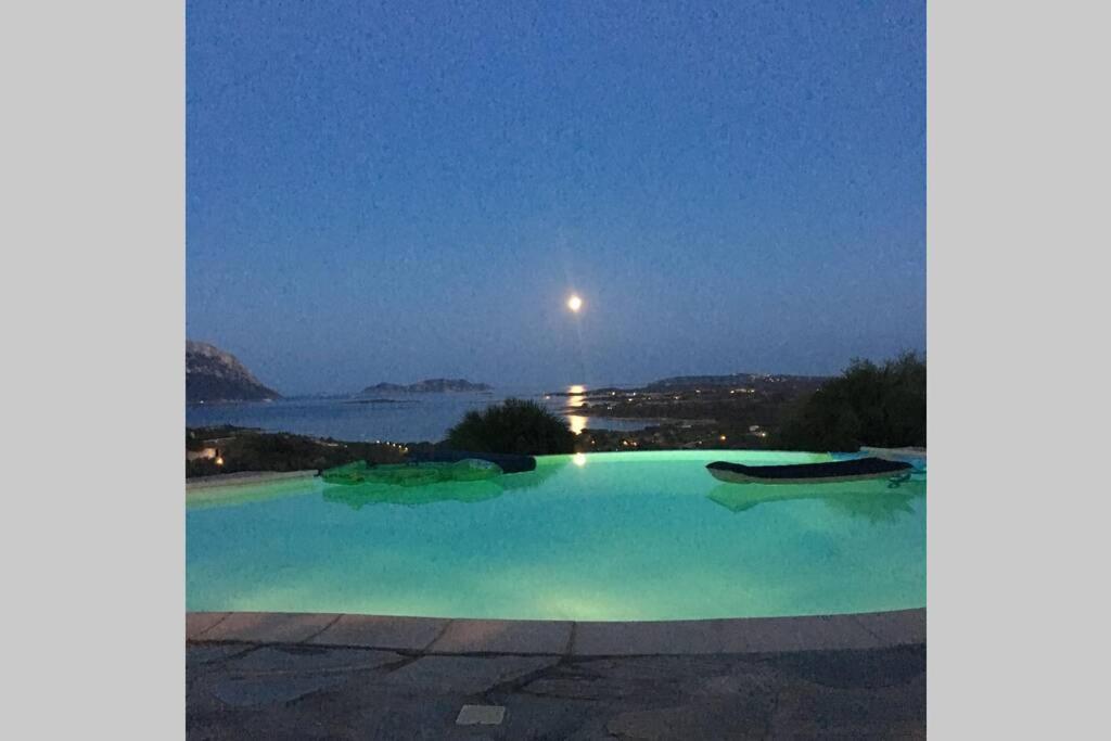 Porto Istana Villa And Pool Tavolara View מראה חיצוני תמונה