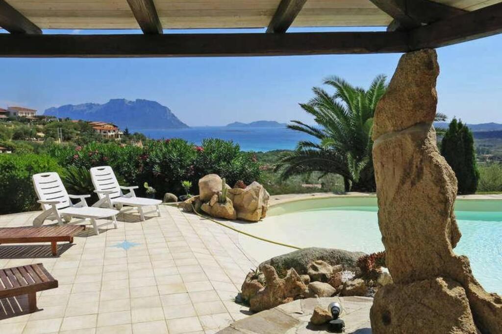 Porto Istana Villa And Pool Tavolara View מראה חיצוני תמונה