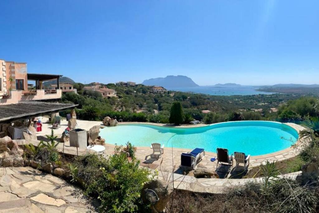 Porto Istana Villa And Pool Tavolara View מראה חיצוני תמונה