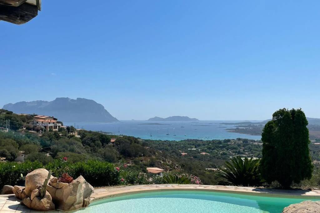 Porto Istana Villa And Pool Tavolara View מראה חיצוני תמונה