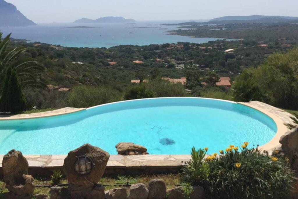 Porto Istana Villa And Pool Tavolara View מראה חיצוני תמונה